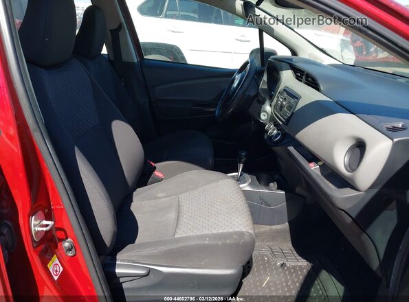 VNKKTUD39HA086191 2017 TOYOTA YARIS Burgundy Սալոնի դիմացի տեսք