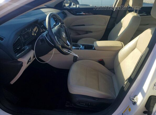 W04GP6SX8K1005591 2019 BUICK REGAL White წინა სალონის ხედი
