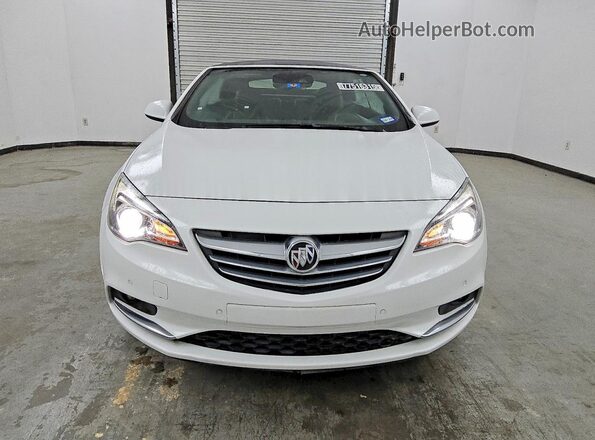 W04WH3N56JG029675 2018 BUICK CASCADA White წინა ხედი
