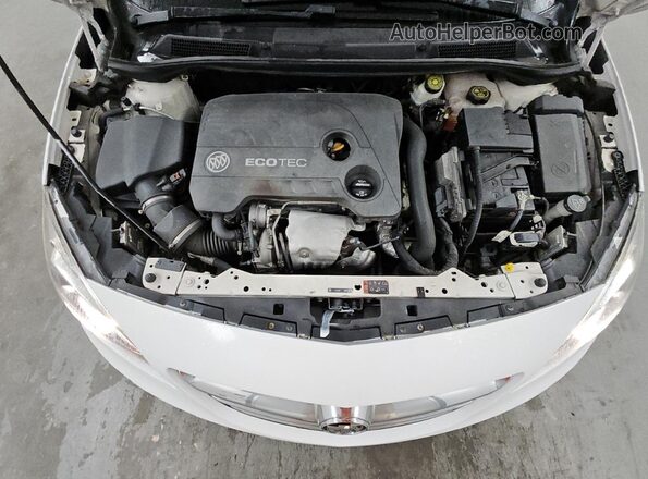 W04WH3N56JG029675 2018 BUICK CASCADA White 