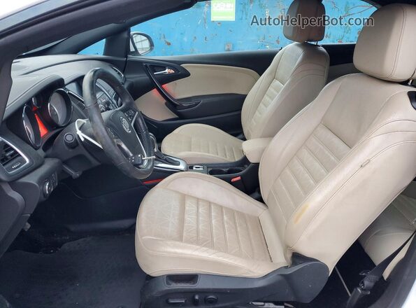 W04WH3N58HG167468 2017 BUICK CASCADA White Front interior view