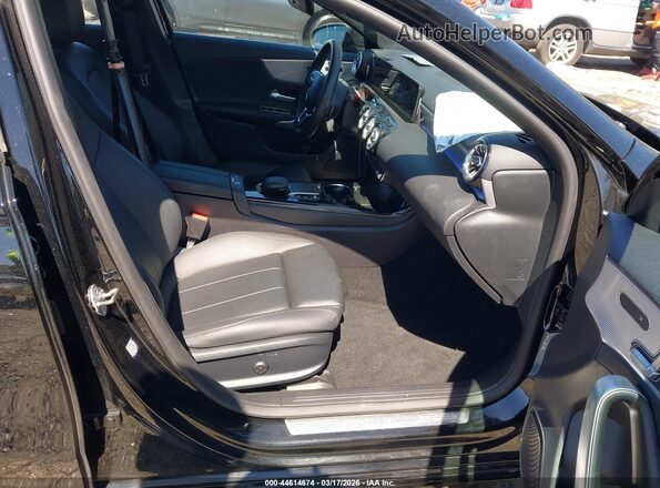 W1K3G4EB0NJ351587 2022 MERCEDES-BENZ A 220 Black წინა სალონის ხედი