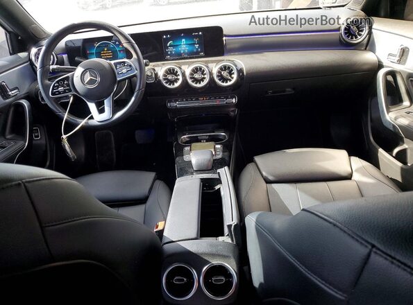 W1K3G4EB1NJ341814 2022 MERCEDES-BENZ A White Vista del salpicadero