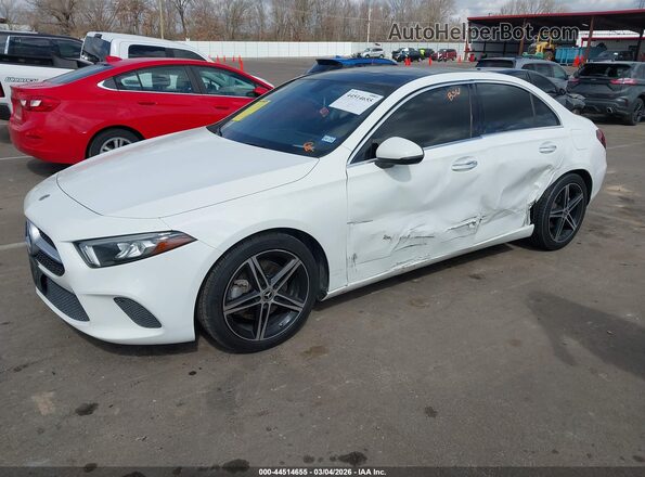 W1K3G4EB2NJ337772 2022 MERCEDES-BENZ A 220 White Առջևի ձախ երեք քառորդ տեսարան