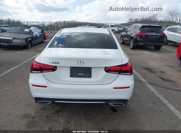 W1K3G4EB2NJ337772 2022 MERCEDES-BENZ A 220 White 