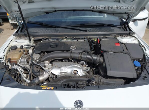 W1K3G4EB4LJ201575 2020 MERCEDES-BENZ A 220 White უკანა ხედი