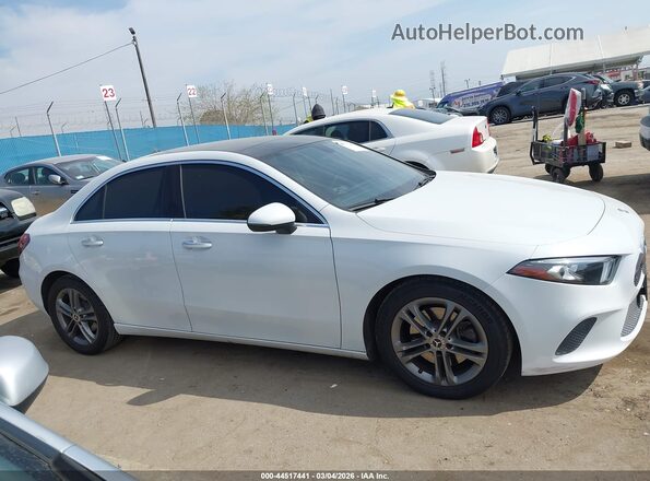 W1K3G4EB4LJ201575 2020 MERCEDES-BENZ A 220 White უკანა სალონის ხედი