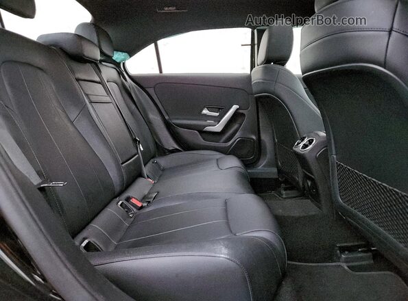 W1K3G4EB7MJ275669 2021 MERCEDES-BENZ A Black 