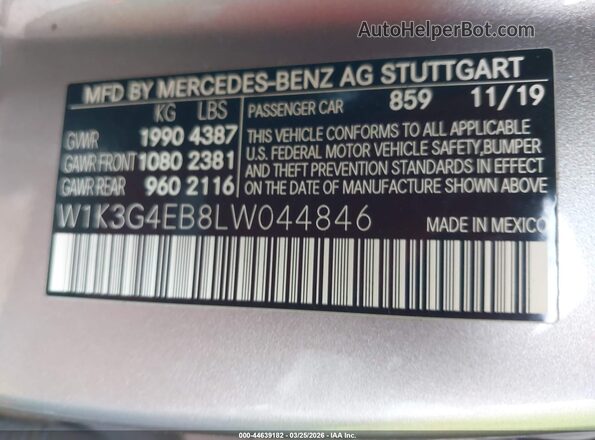 W1K3G4EB8LW044846 2020 MERCEDES-BENZ A 220 Silver Vista del compartimento del motor