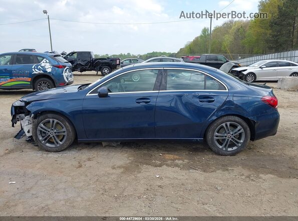 W1K3G4EB9LJ225757 2020 MERCEDES-BENZ A 220 Blue Սալոնի 360 աստիճան տեսք