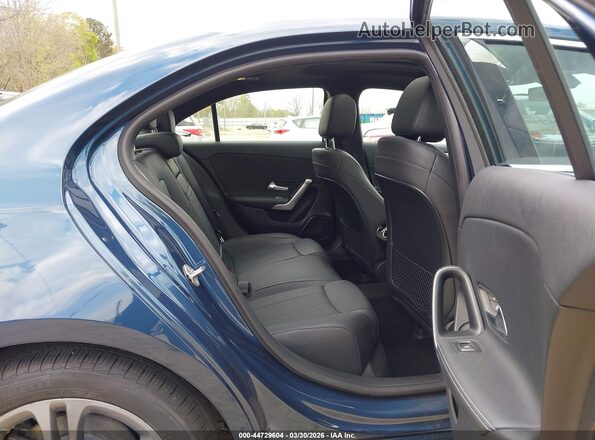 W1K3G4EB9LJ225757 2020 MERCEDES-BENZ A 220 Blue VIN կոդի պիտակի տեսք