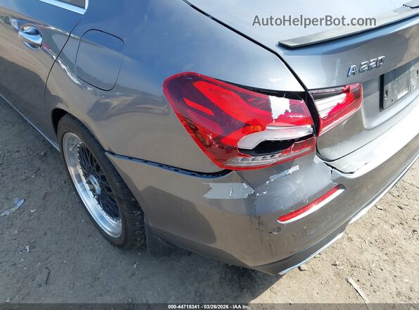 W1K3G4FB0LW043740 2020 MERCEDES-BENZ A 220 Серый Вид спереди