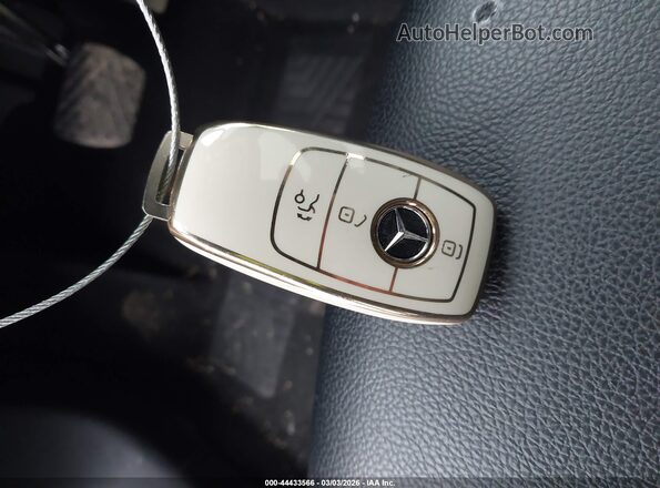 W1K3G4FB4LW047516 2020 MERCEDES-BENZ A 220 Черный Вид панели приборов