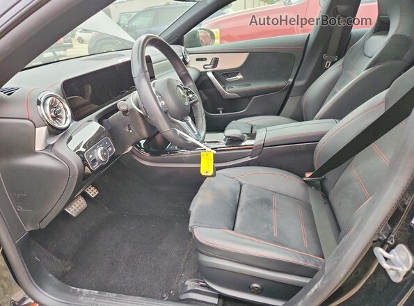 W1K5J4HB4PN415874 2023 MERCEDES-BENZ CLA-CLASS Black Vista interior delantera