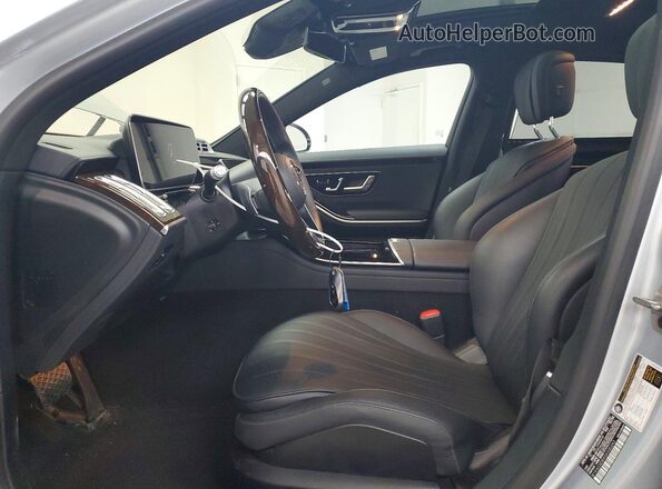 W1K6G6DB9SA330243 2025 MERCEDES-BENZ S Silver Սալոնի դիմացի տեսք