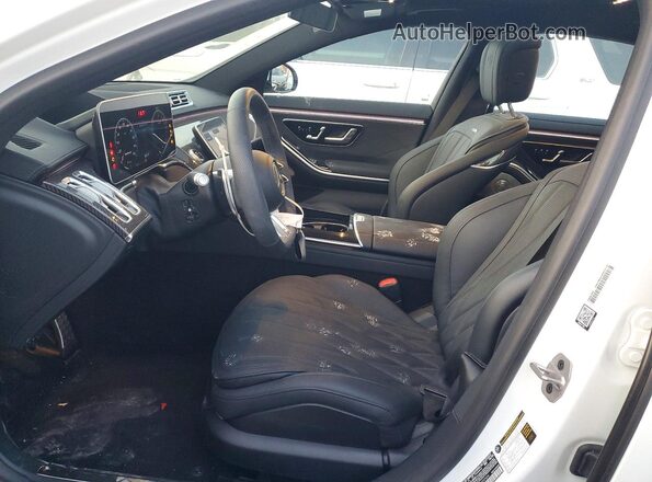 W1K6G8CB7RA292504 2024 MERCEDES-BENZ S White Вид салону спереду