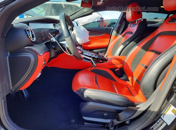 W1K7X5KB6NA045070 2022 MERCEDES-BENZ AMG Gray Vista interior delantera