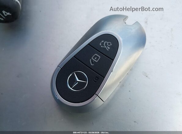 W1KAF4GB8PR089670 2023 MERCEDES-BENZ C-CLASS White Առջևի վահանակի տեսք