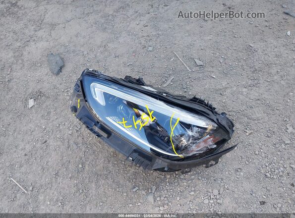 W1KAF4GB8PR133375 2023 MERCEDES-BENZ C-CLASS Black ხელსაწყოთა პანელის ხედი