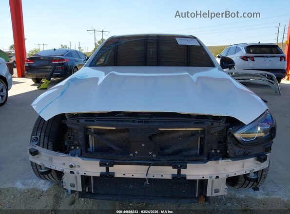 W1KAF4HB0PR086390 2023 MERCEDES-BENZ C-CLASS White Սալոնի հետևի տեսք