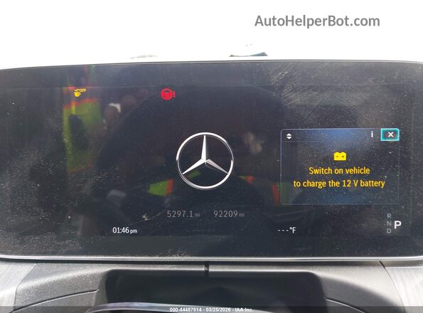 W1KAF4HB8PR083740 2023 MERCEDES-BENZ C-CLASS Серебряный Вид задних сидений