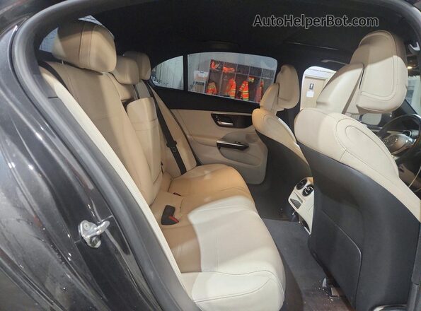 W1KAF4HB9NR060531 2022 MERCEDES-BENZ C Черный 