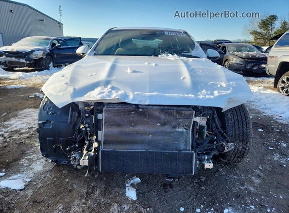 W1KAF4HBXRR219398 2024 MERCEDES-BENZ C White Front view