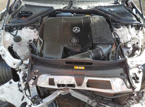 W1KLF4HBXSA146322 2025 MERCEDES-BENZ E White Widok wnętrza 360 stopni
