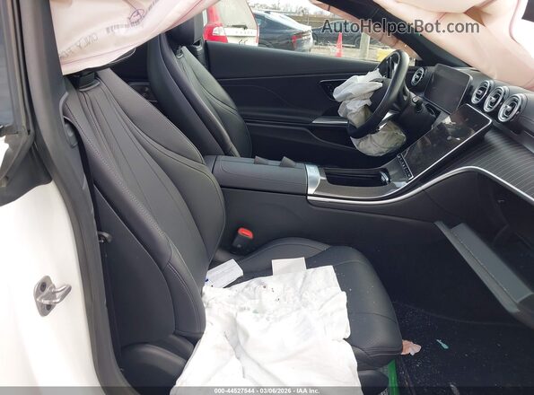 W1KMJ4HB6RF012150 2024 MERCEDES-BENZ CLE 300 White Front interior view