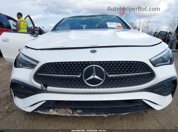 W1KMJ4HB6RF012150 2024 MERCEDES-BENZ CLE 300 White Instrument cluster view