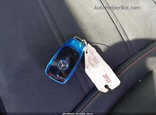 W1KWF6EB1MR621888 2021 MERCEDES-BENZ AMG C 43 Blue Vista del salpicadero