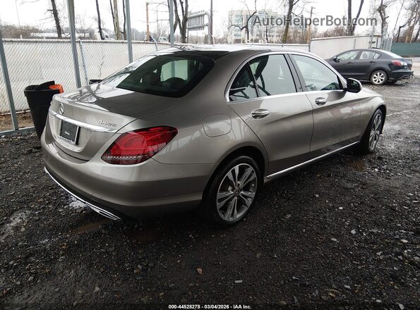 W1KWF8EB8MR638344 2021 MERCEDES-BENZ C-CLASS Бежевый Задняя правая четверть