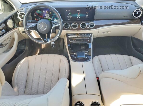 W1KZF5KB1MB000302 2021 MERCEDES-BENZ E White Vista del salpicadero