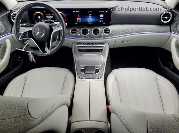 W1KZF5KB6MA879432 2021 MERCEDES-BENZ E Black Widok deski rozdzielczej