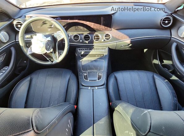 W1KZF8DB4NB038641 2022 MERCEDES-BENZ E Black Vista del salpicadero