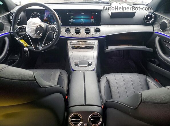 W1KZF8DB4PB101370 2023 MERCEDES-BENZ E Белый Вид панели приборов