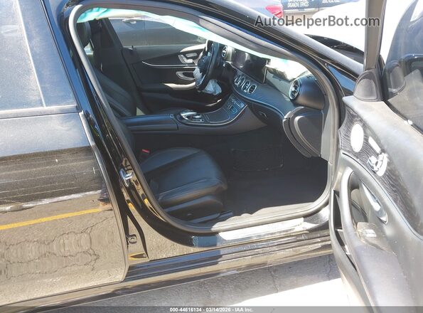 W1KZF8DB6LA821091 2020 MERCEDES-BENZ E-CLASS Black Widok wnętrza z przodu