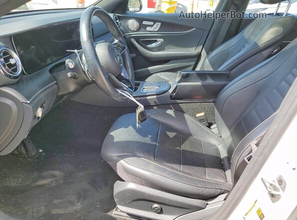 W1KZF8DB6NB074878 2022 MERCEDES-BENZ E-CLASS White Widok wnętrza z przodu