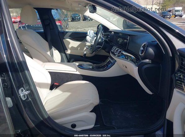 W1KZF8EB3MA908933 2021 MERCEDES-BENZ E-CLASS Черный Вид салона спереди