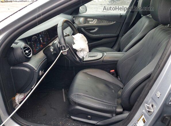 W1KZF8EBXMA882668 2021 MERCEDES-BENZ E Silver Vista interior delantera
