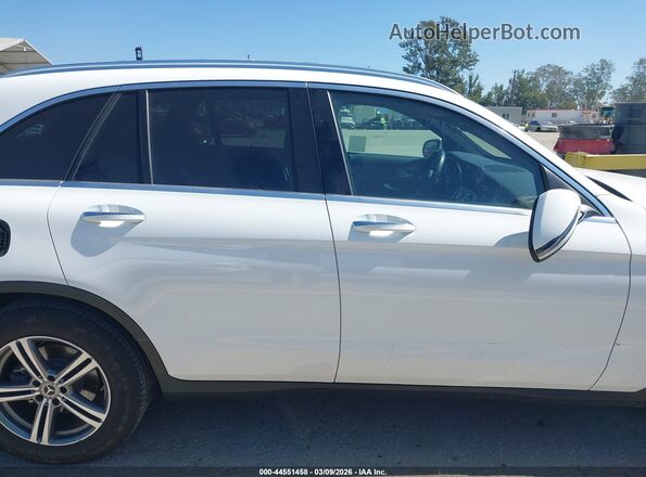 W1N0G5DB6LF775126 2020 MERCEDES-BENZ GLC 350E White უკანა სალონის ხედი