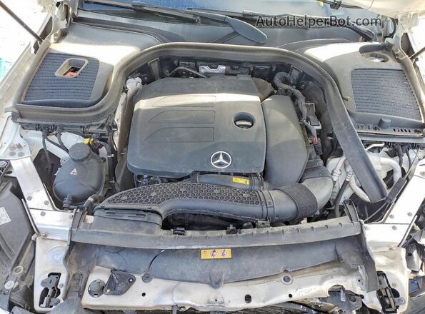 W1N0G8DB2MV318841 2021 MERCEDES-BENZ GLC-CLASS White Widok wnętrza z tyłu