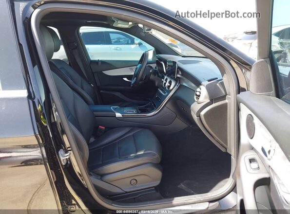 W1N0G8DB5MF894577 2021 MERCEDES-BENZ GLC-CLASS Black Вид салону спереду