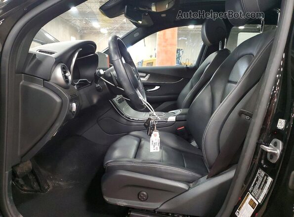 W1N0G8EB4NV385862 2022 MERCEDES-BENZ GLC-CLASS Black Вид салону спереду