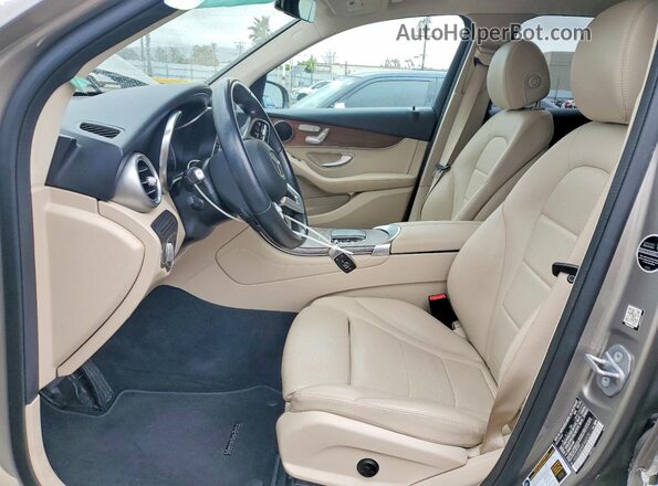 W1N0G8EB8MF882020 2021 MERCEDES-BENZ GLC-CLASS Tan წინა სალონის ხედი