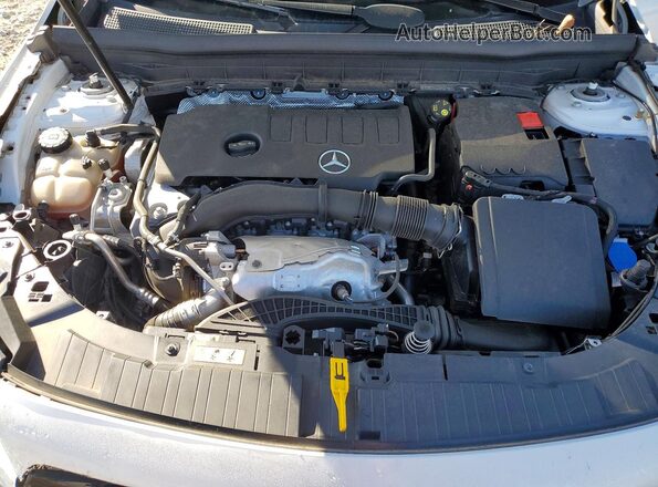 W1N4M4HB0PW281168 2023 MERCEDES-BENZ GLB-CLASS White Widok wnętrza z tyłu