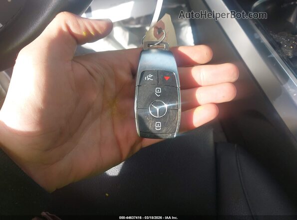 W1N4M4HB5MW108161 2021 MERCEDES-BENZ GLB-CLASS White Առջևի վահանակի տեսք