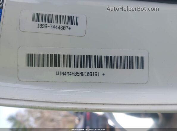 W1N4M4HB5MW108161 2021 MERCEDES-BENZ GLB-CLASS White Շարժիչի բաժամունքի տեսք
