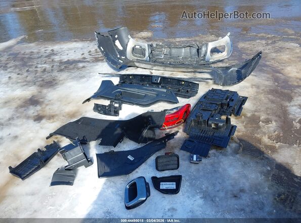 W1N4M4HB8MW140585 2021 MERCEDES-BENZ GLB-CLASS Gray Սարքավորումների վահանակի տեսք