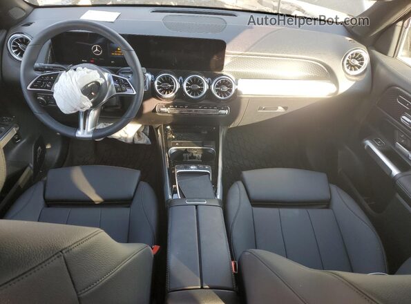 W1N4M4HB8SW436459 2025 MERCEDES-BENZ GLB-CLASS Black წინა პანელის ხედი